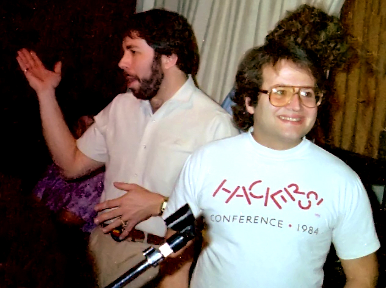 Andy Hertzfeld (rechts) und Steve Wozniak, ca. 1985 (Foto: Wikimedia)