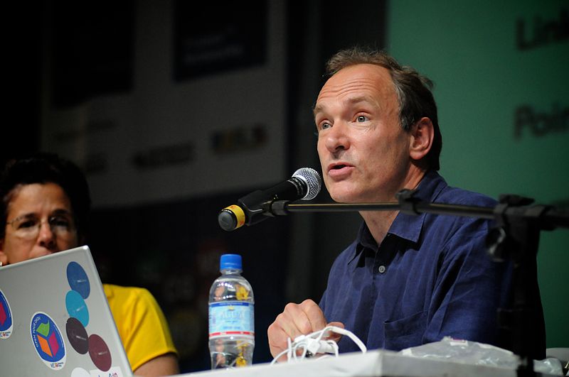 Tim Berners-Lee 2009 auf einem Kongress (Foto: Wikimedia)